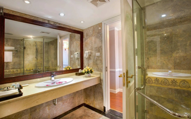 Scent Premium Hotel