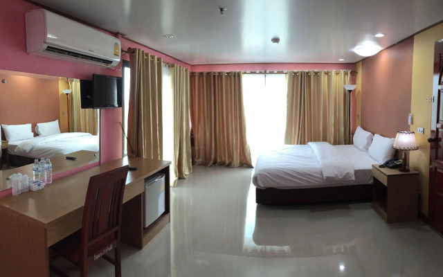 Toh Buk Seng Riverside