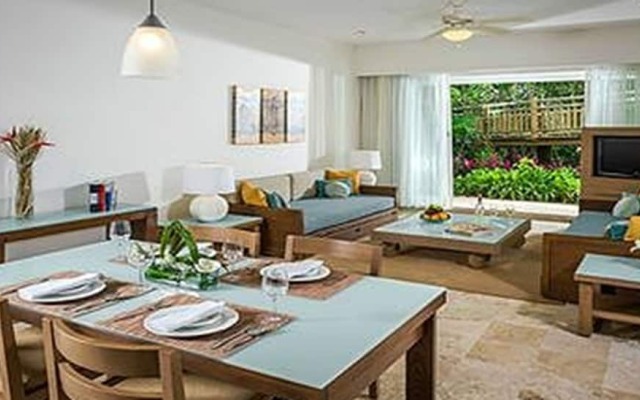 Vida Maya by Dicasi RM