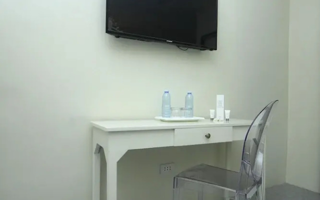 The Paragon Hotel And Restaurant