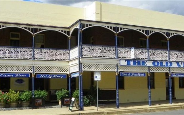 The Old Vic Inn — 3-star hotel in Canowindra