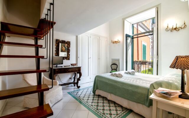 Upscale Central Amalfi Apartment In 19th-century Building