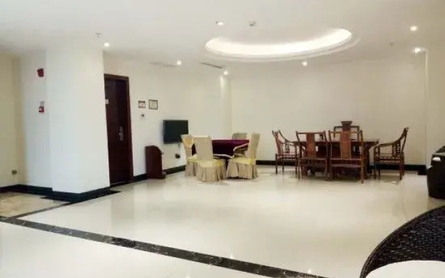 Lvzhinan Business Hotel