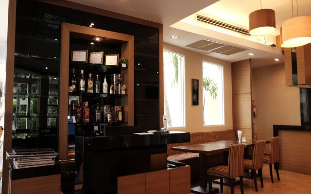 Grand Garden Hotel & Residence