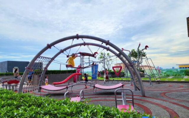Puchong IOI & KL & Hello Kitty Theme Air-Con Suite
