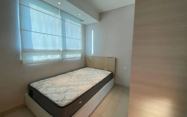 3BR apt Springhill Terrace, golf view