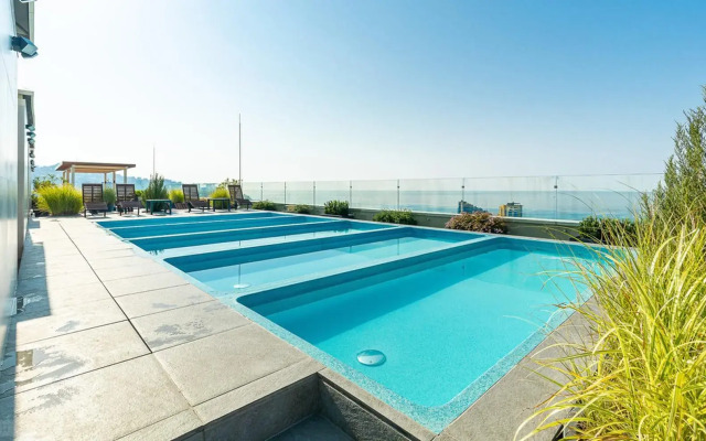 Apartments in the residential complex "Metropol" on Deputatskaya street