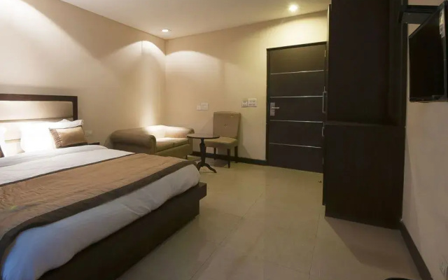 Hotel Aura @ Airport