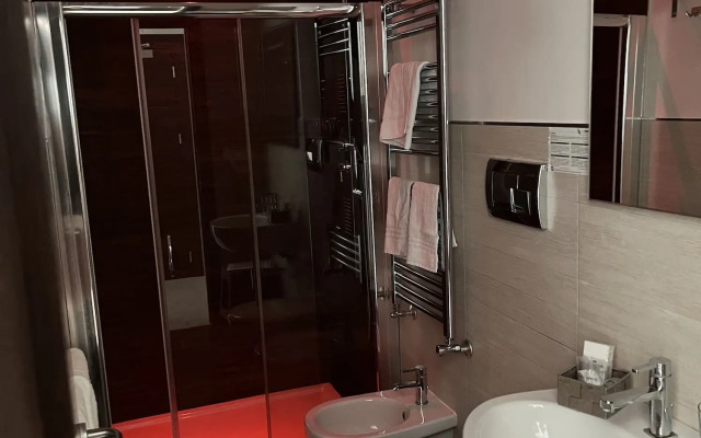 Suite 39 Guest House