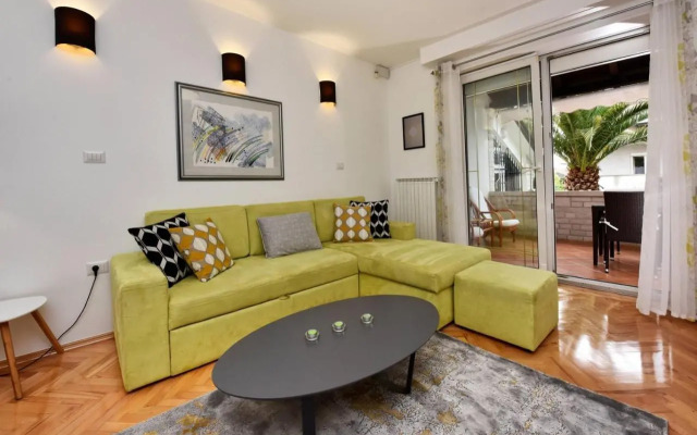 Apartments Sanja in one of favourite part of Poreč beach area