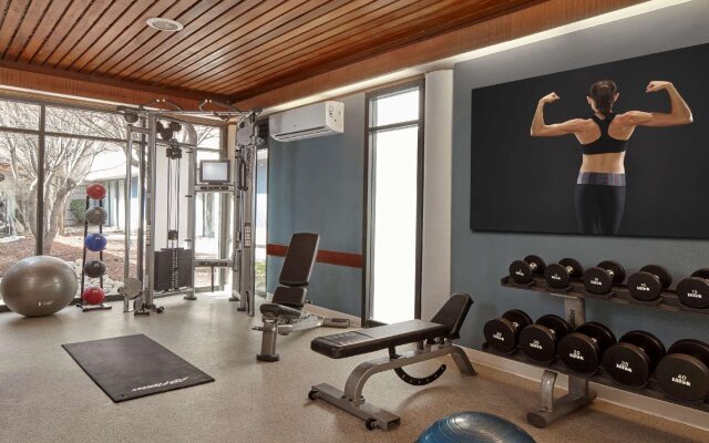 DoubleTree by Hilton Hotel Berkeley Marina