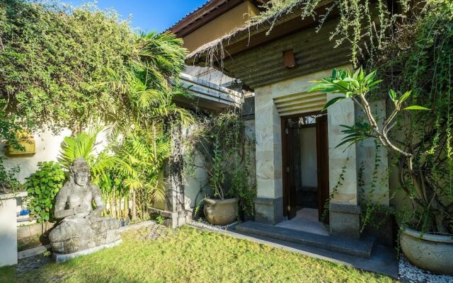 3 Bedroom Villa1 River Side Legian