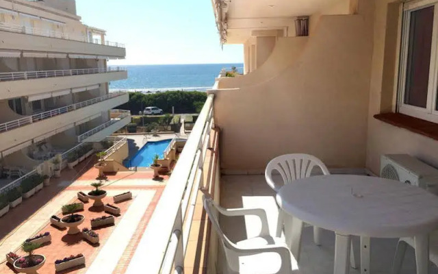 Apartamentos Playa Romana 3000
