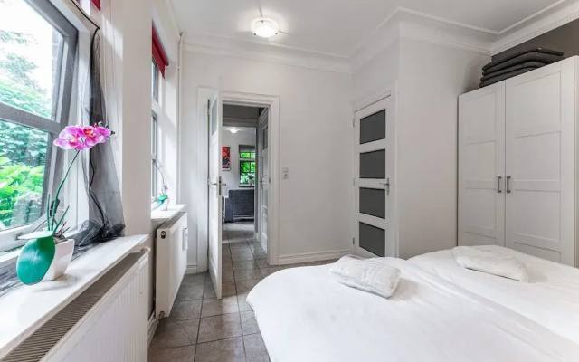 Beautiful Apartment in Sint Maartensbrug