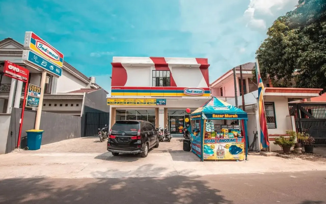 OYO 842 Arafuru Residence