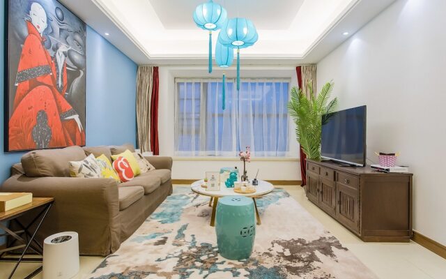 Locals Boutique Apartment Huafa Plaza 18