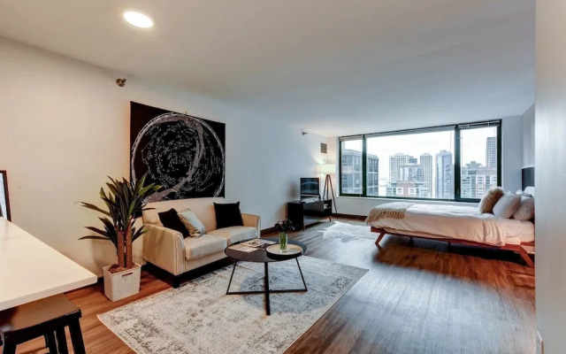 Furnished Suites Near Navy Pier