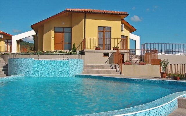 Montemar Villas