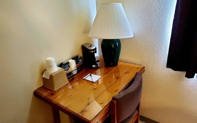 Super 8 By Wyndham Ticonderoga