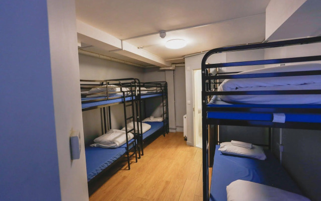 Via Limehouse - Hostel