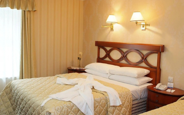 Dromhall Hotel