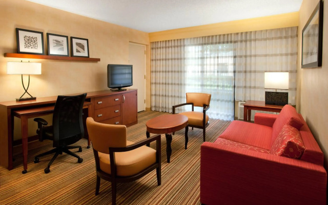 Courtyard by Marriott Sacramento Airport Natomas