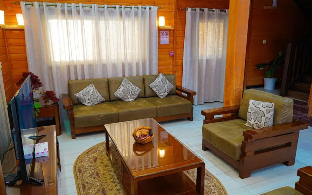 The Land Villas Ammaria