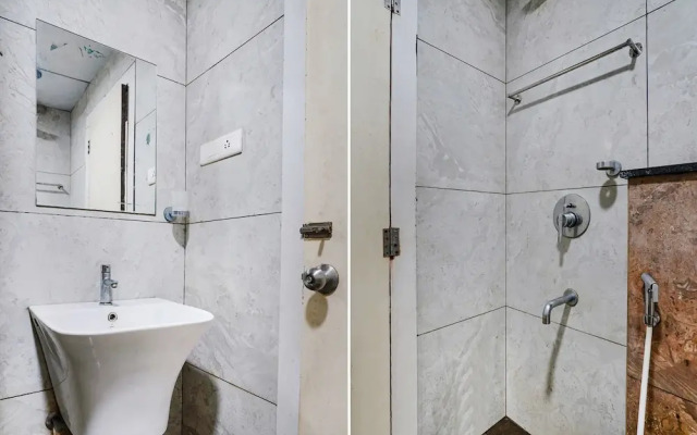 Fabhotel V Grand