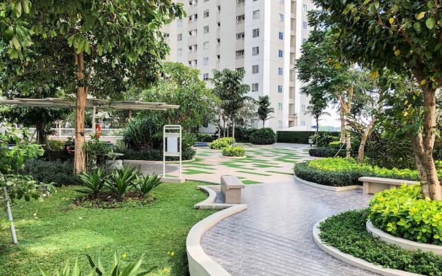 Comfy and Clean Studio Room Apartment at Educity