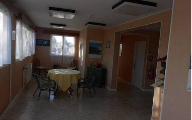 Auberge Du Pont Canal