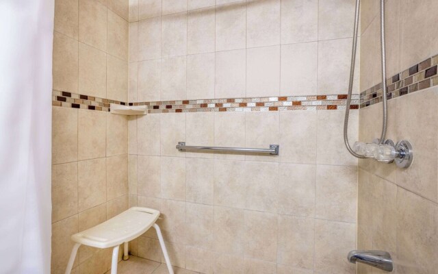Quality Inn Rome Area