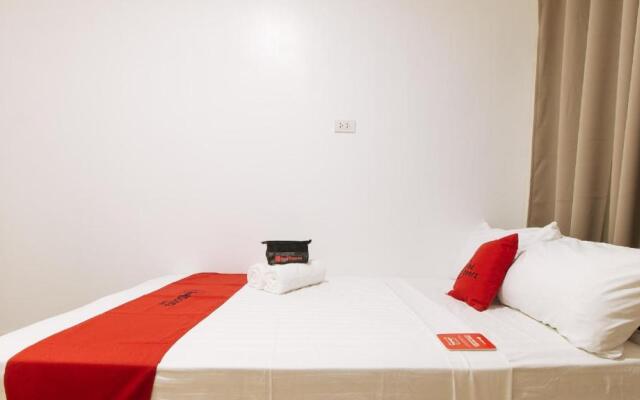 RedDoorz @ Golite Old Albay