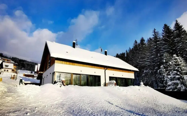 Holiday Villa for Larger Groups