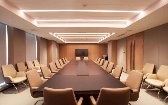 Ramada by Wyndham Luoyang Downtown