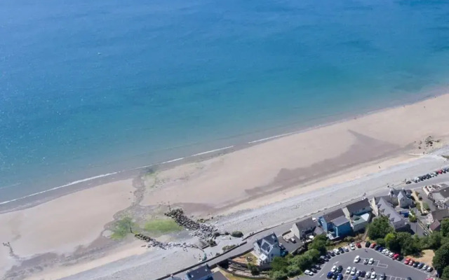 Temple Bar Apartment - Sea Front Views