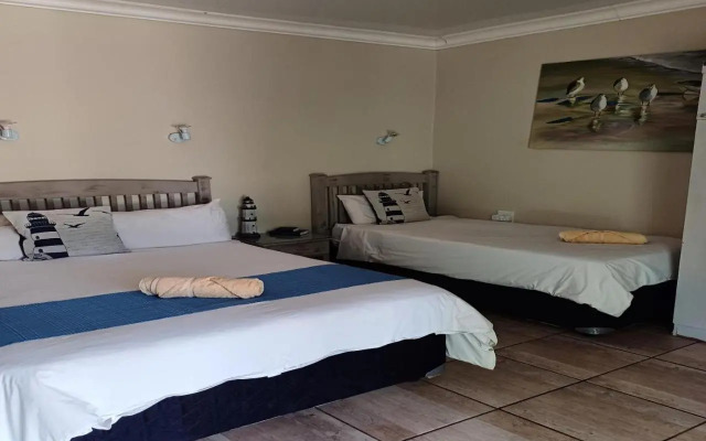 Palms Lodge