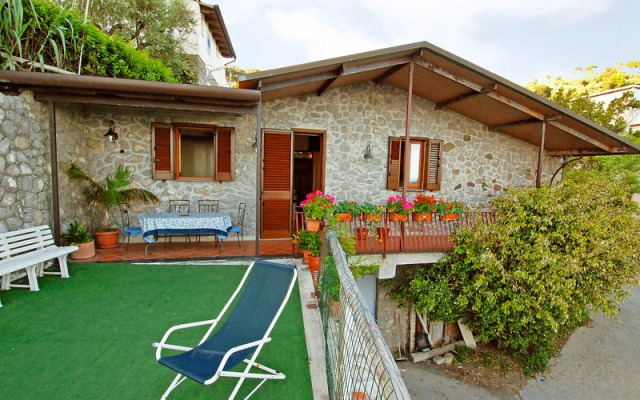 Cantone Bay - INH 28721