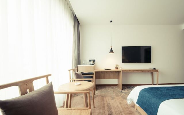 Qianna Qianxun Hotel