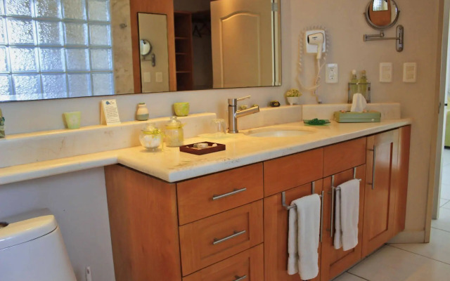 Marina Banderas Suites