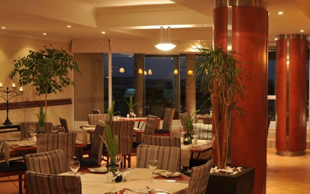 Leisure Bay Luxury Suites