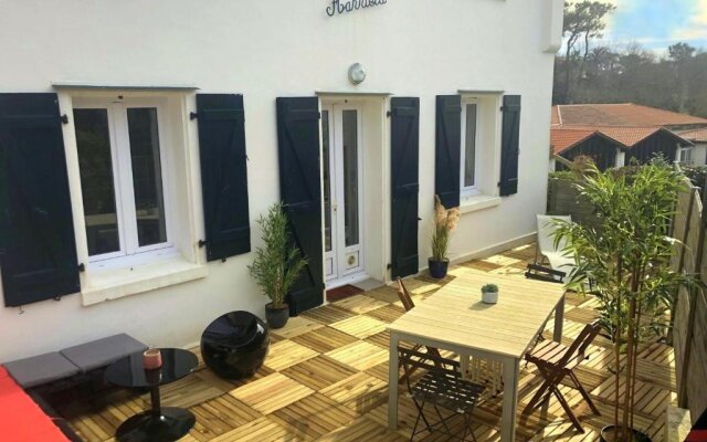 Charming Flat With Terrace 500m From The Beach