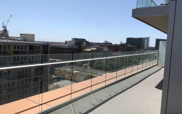 Ther-Rich Stunning CBD Apartments