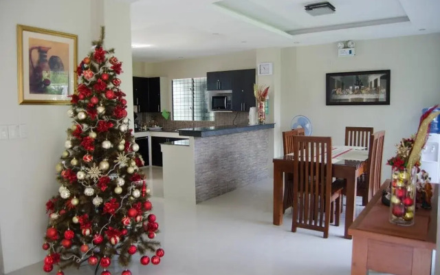 Alan Sr. Residences