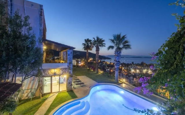 Villa Torba Bay by EvTatilim