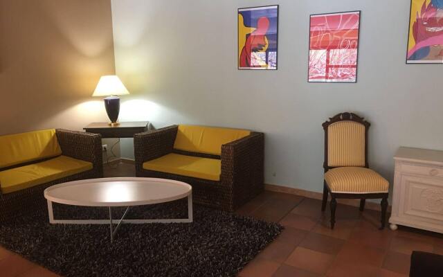 Appart'Hotel Castel Emeraude