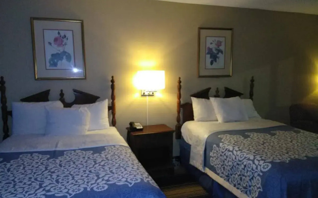 Days Inn by Wyndham Perry Near Fairgrounds