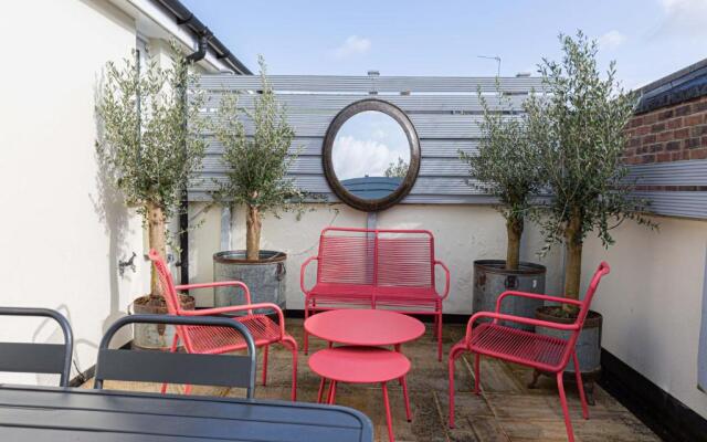 10 Tivoli Mews - By Luxury Apartments