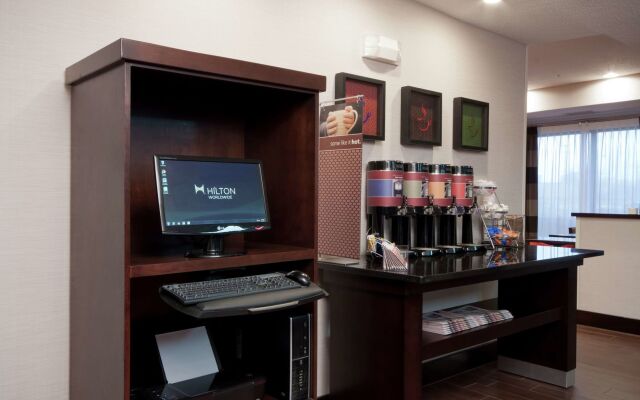 Countryside Inn and Suites