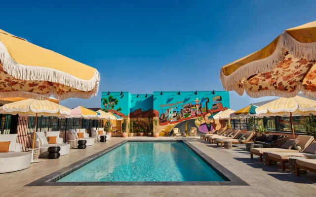 Hollywood Volume, a Tribute Portfolio Hotel