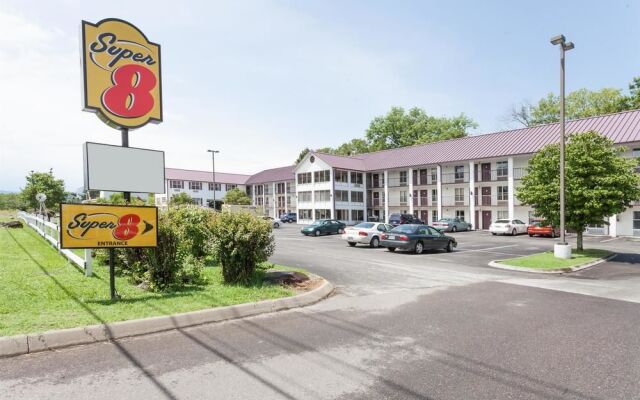 Super 8 Sevierville